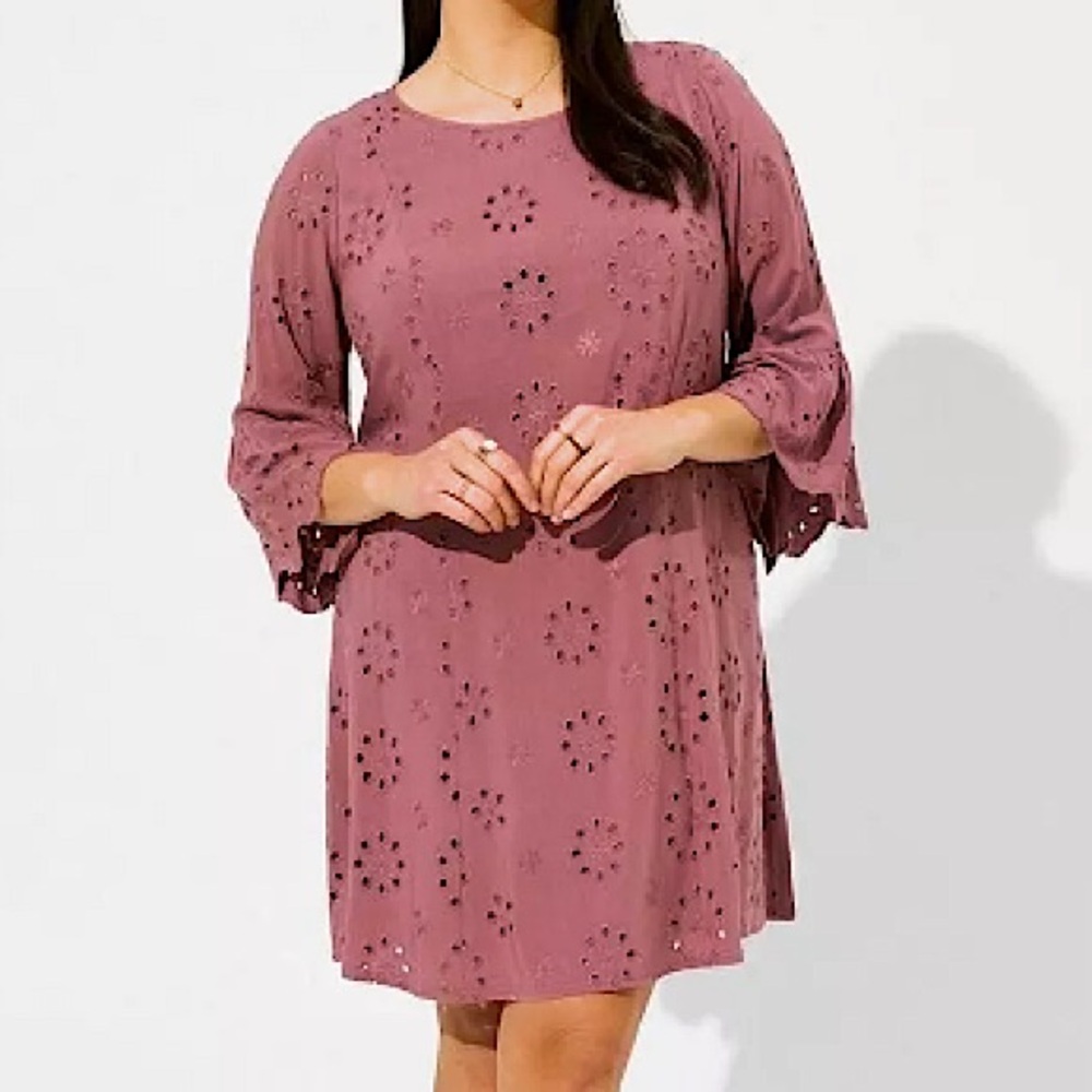 Torrid Womens Plus Size Bell Sleeve Rose Taupe Mini Challis Eyelet Dress Size 1X